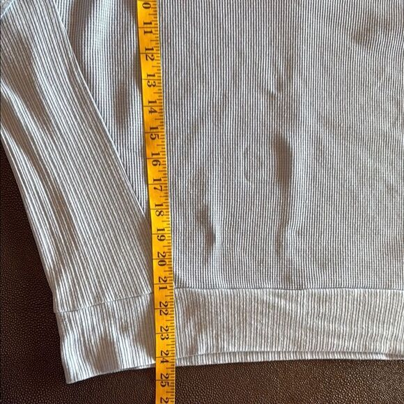 Michael Stars Blue Thermal Long Sleeve Relaxed  deep V-neck size Large - Picture 7 of 9